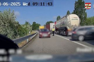 Nechtěli stát v koloně. Řidiči na nájezdu na D1 se otáčeli do protisměru a zablokovali policisty - Novinky